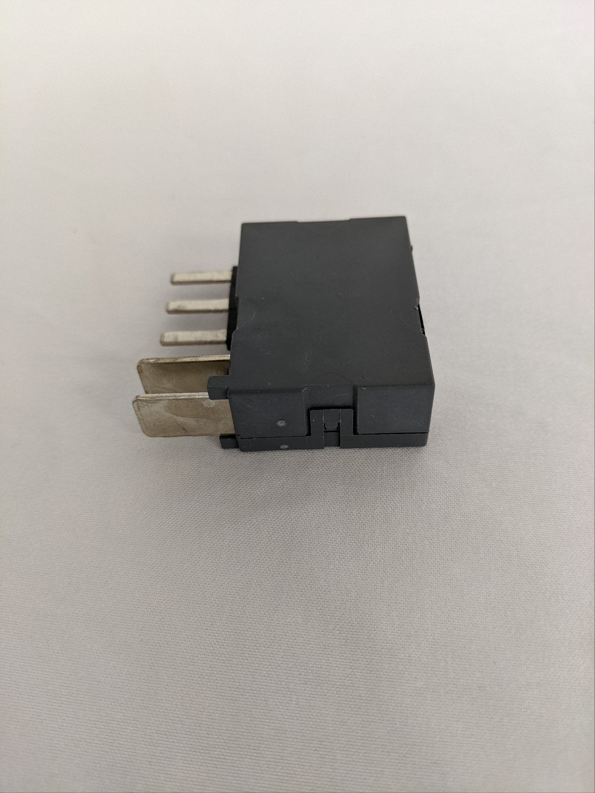 Freightliner SPST 12V Mini Relay Fuse - P/N  06-71082-000 (8823130718524)