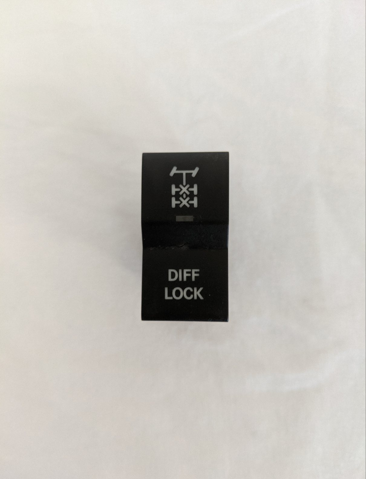 Freightliner FWD Rear Axle Differential Lock Rocker Switch - P/N: A06-90128-048 (8823130849596)