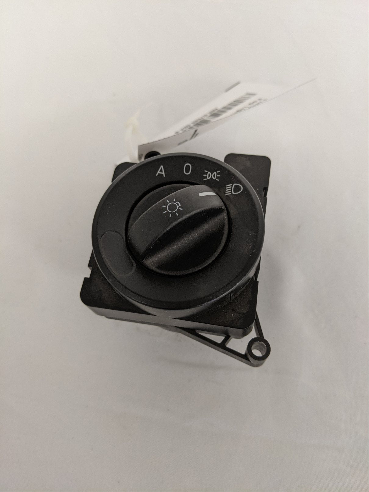 Freightliner Automatic w/o Fog Light Headlamp Switch - P/N A66-07689-004 (9232490299708)