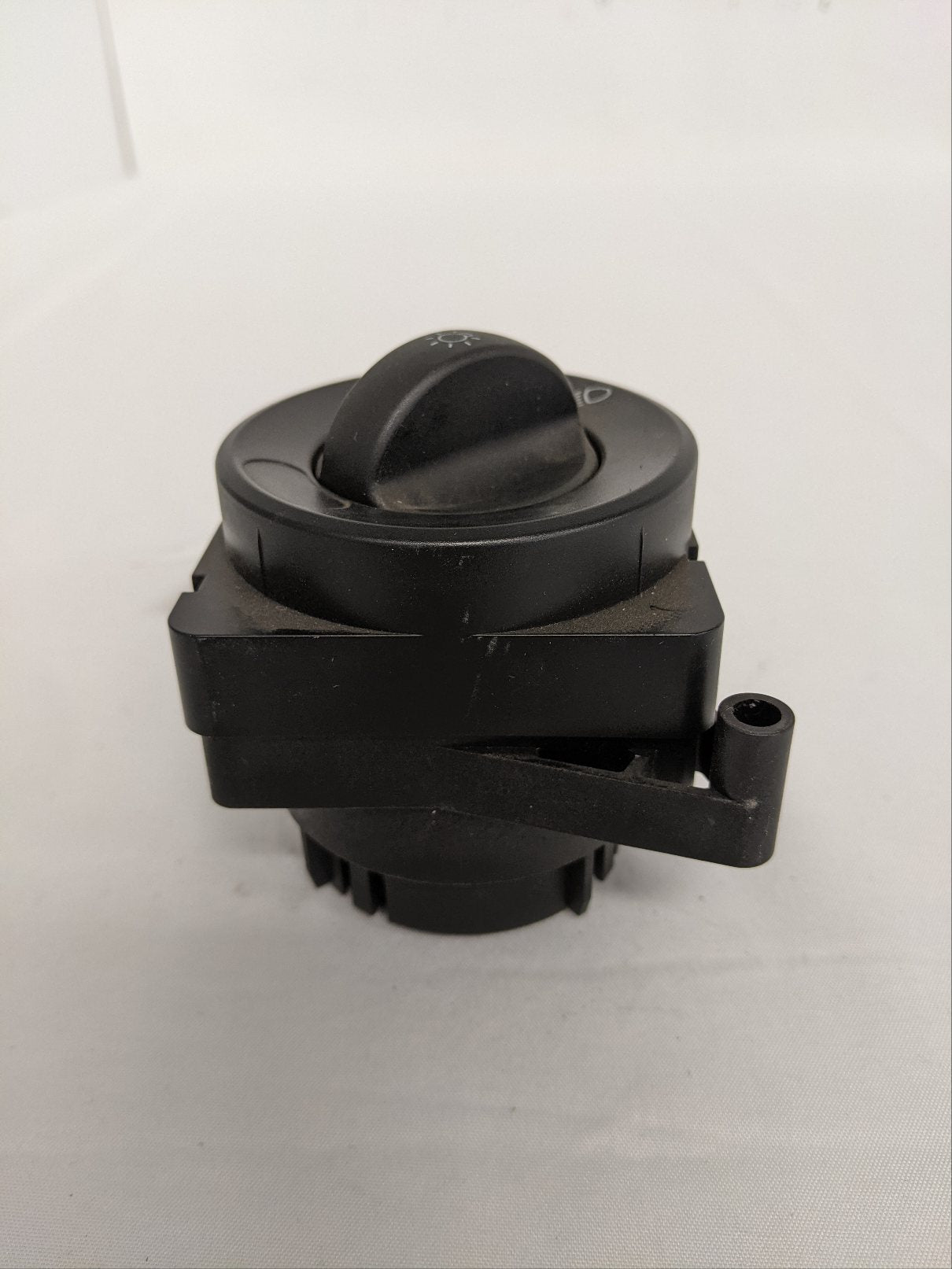 Freightliner Automatic w/o Fog Light Headlamp Switch - P/N A66-07689-004 (9232490299708)