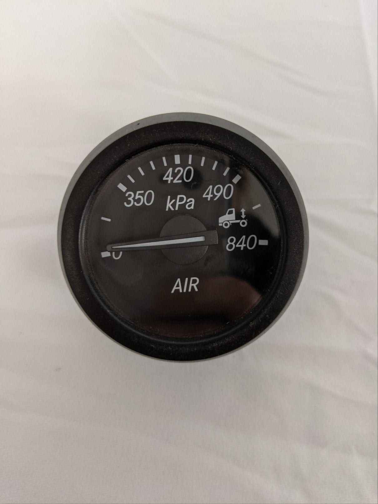 Freightliner *Metric (kPa)* Air Suspension ICUC Dash Gauge- P/N A22-72357-012 (8904316518716)