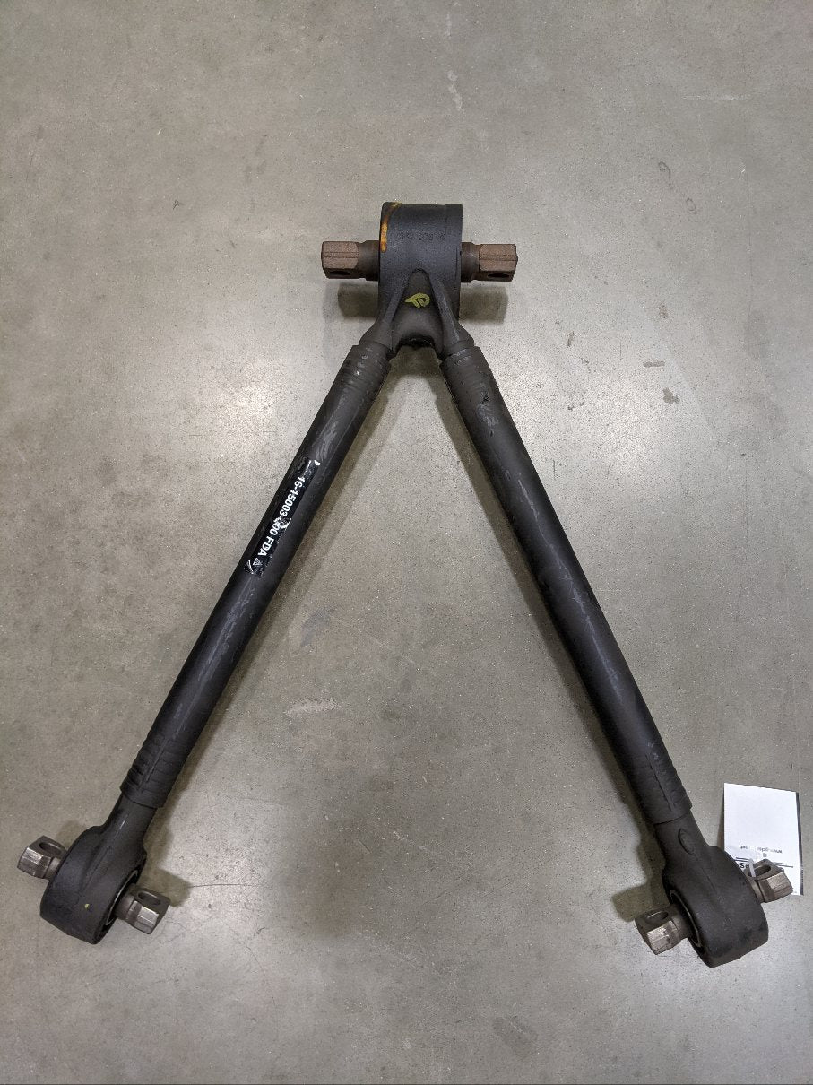 Freightliner TufTrack 46-52K 60" Axle Spacing Front V Rod - P/N 16-15003-000 (8048187146556)