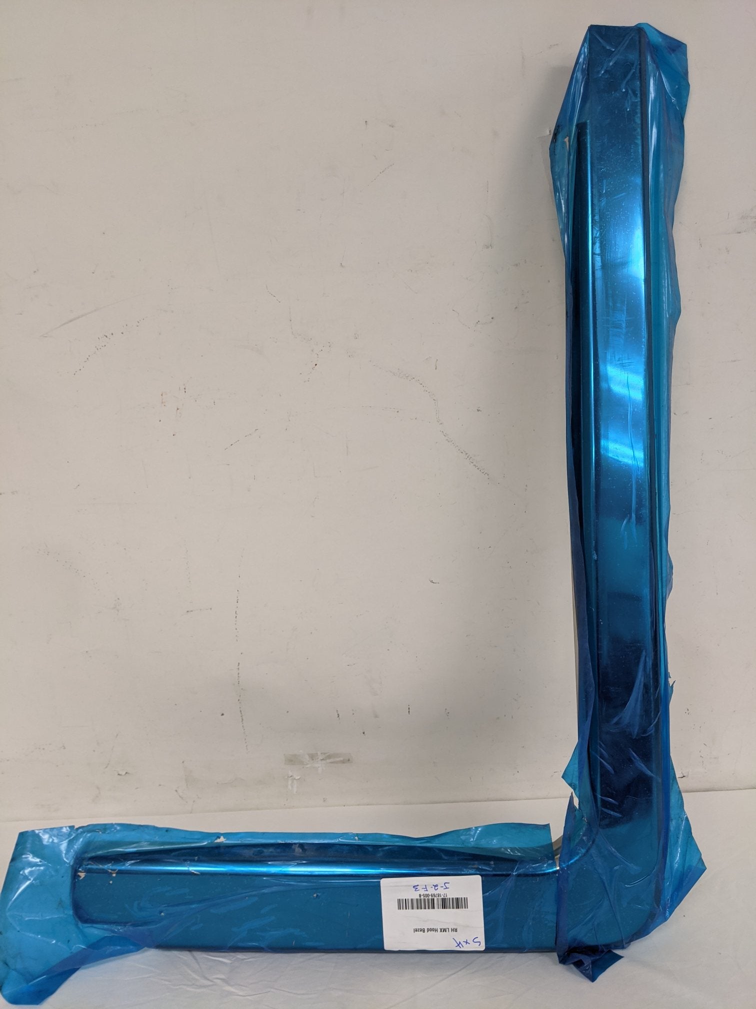 Western Star 4900 RH 37 ¼" x 24 ½" LMX SS Hood Bezel - P/N 17-18769-005 (9335925309756)