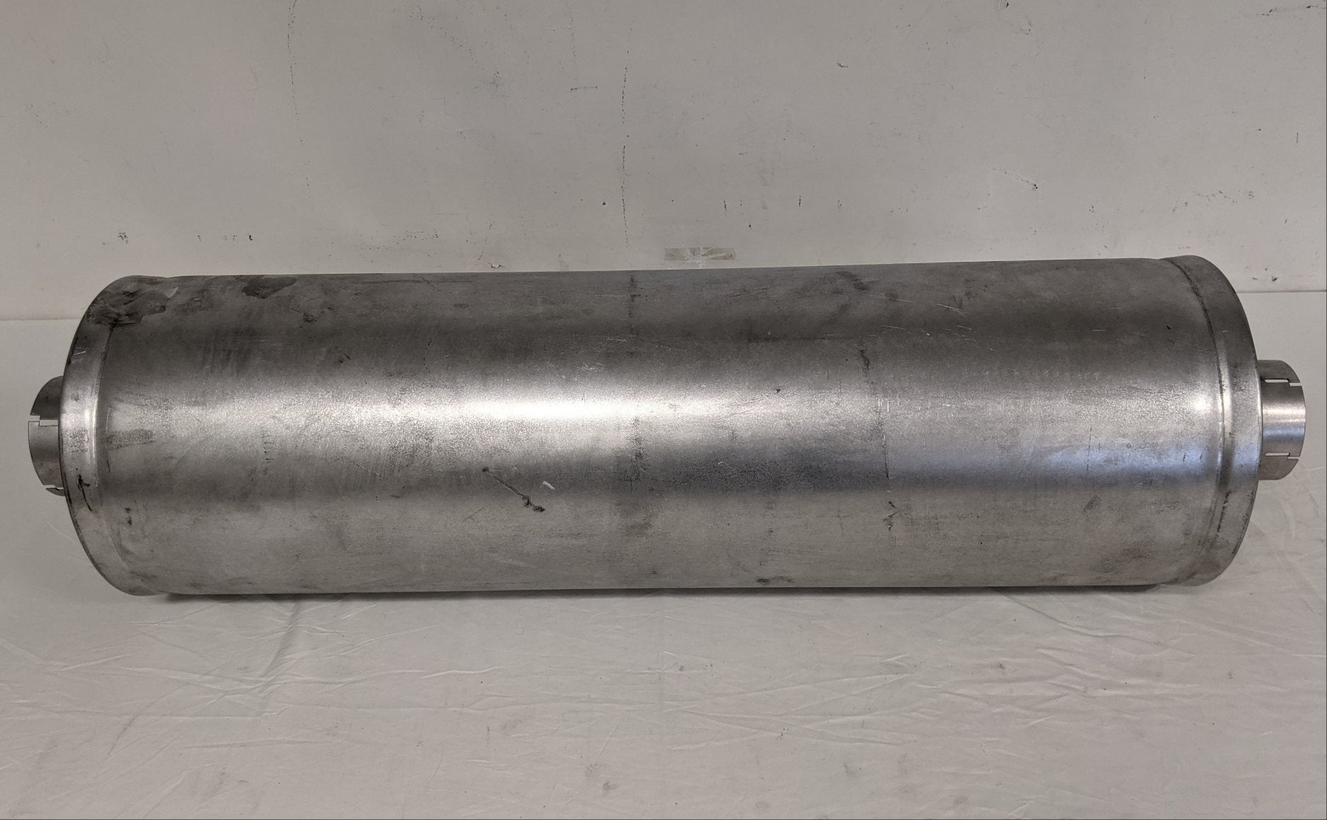 Freightliner Horizontal Muffler w/o Spout - P/N 04-19936-001 (9049833931068)