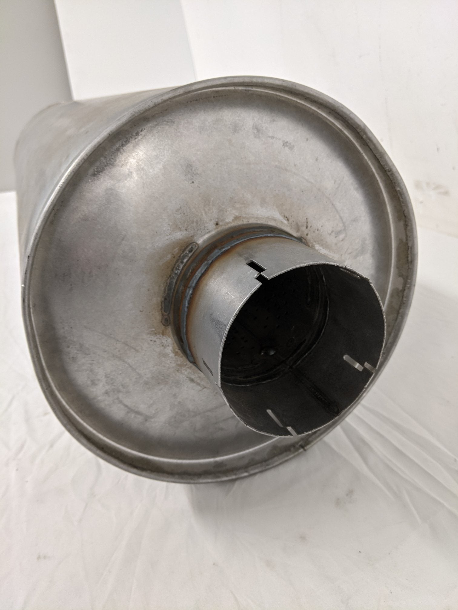 Freightliner Horizontal Muffler w/o Spout - P/N 04-19936-001 (9049833931068)