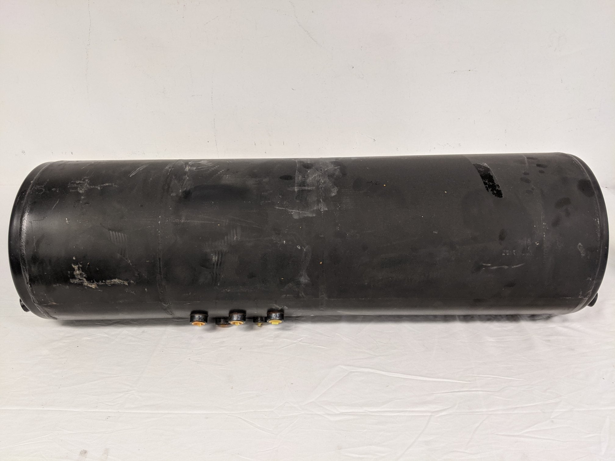 Freightliner Triple 12" Steel Air Tank - P/N 12-18861-001 (6831512813654)