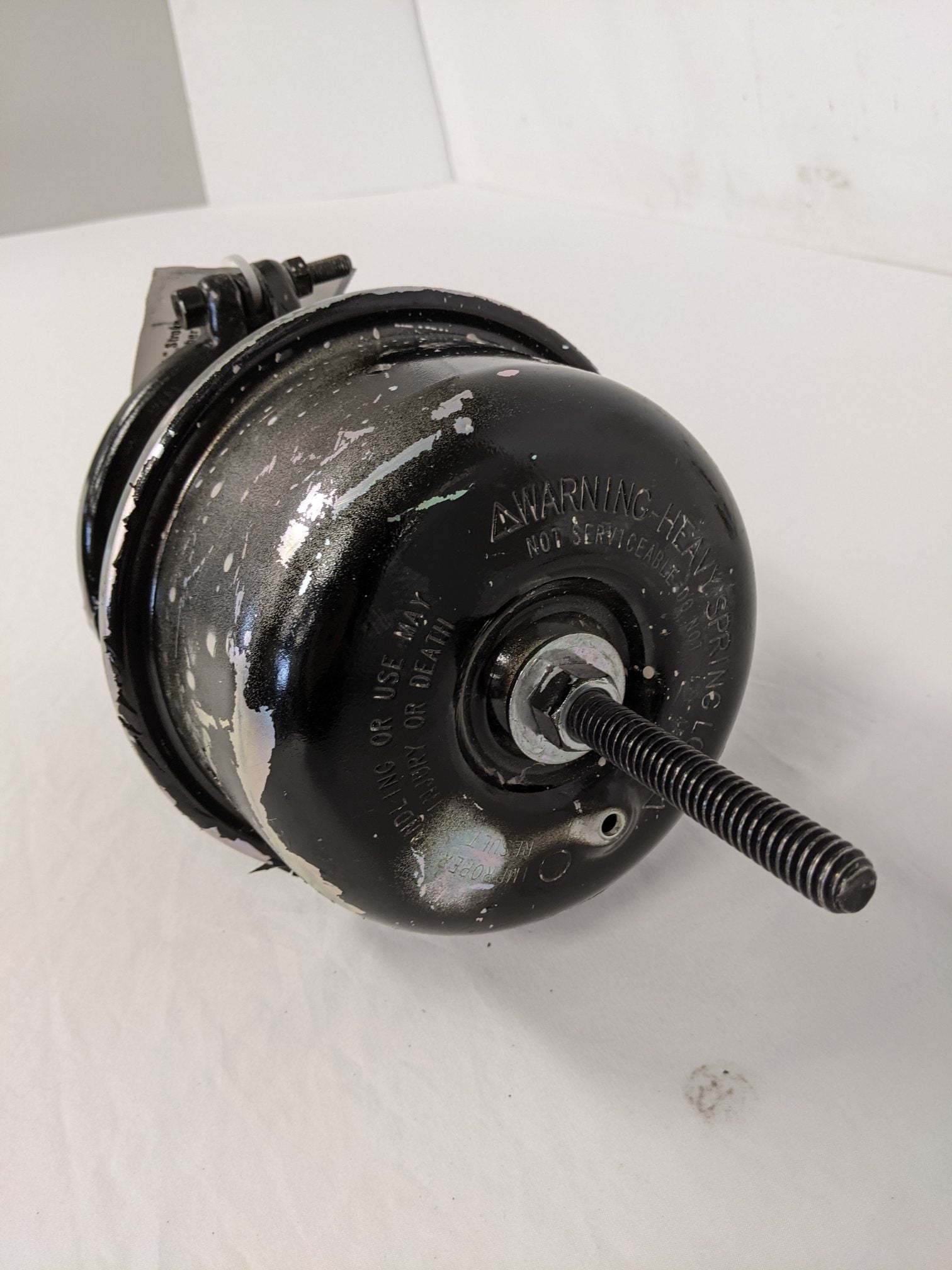 Used Bendix 18/24 2¼" Stroke ADB Brake Chamber - P/N K065541 (4633894256726)