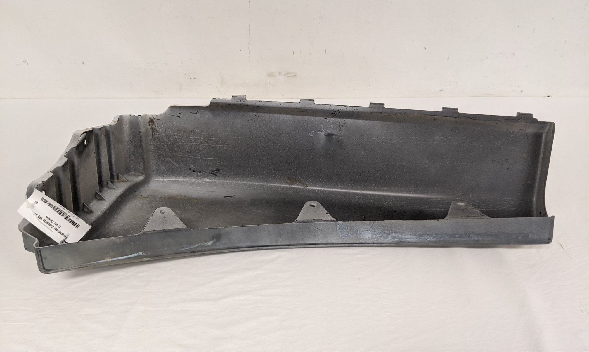 Used Freightliner Cascadia P3 125 RH Front Fender - P/N 22-60984-001 (9097719415100)
