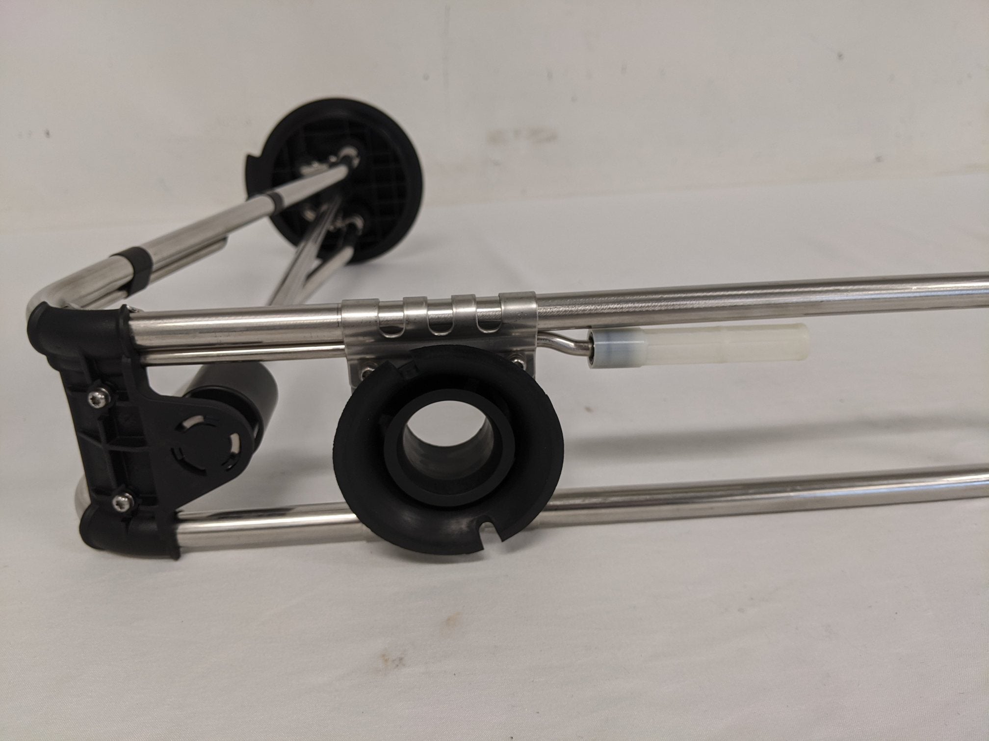 Mercedes-Benz Detroit No Valve Analog DEF Tank Header - P/N 04-33656-000 (9153073086780)