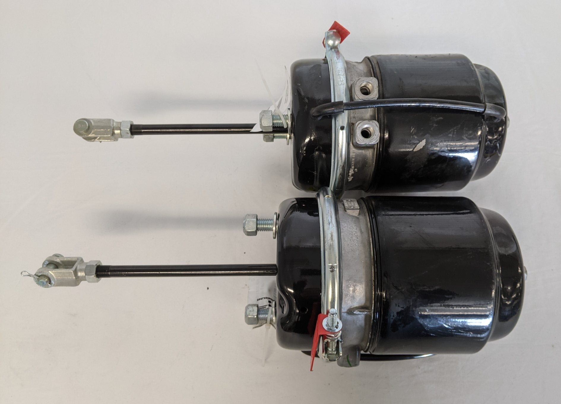 30000¥ MGM 3030LG 10.9MT Piston Type Brake Chamber - P/N MJS3030ET063