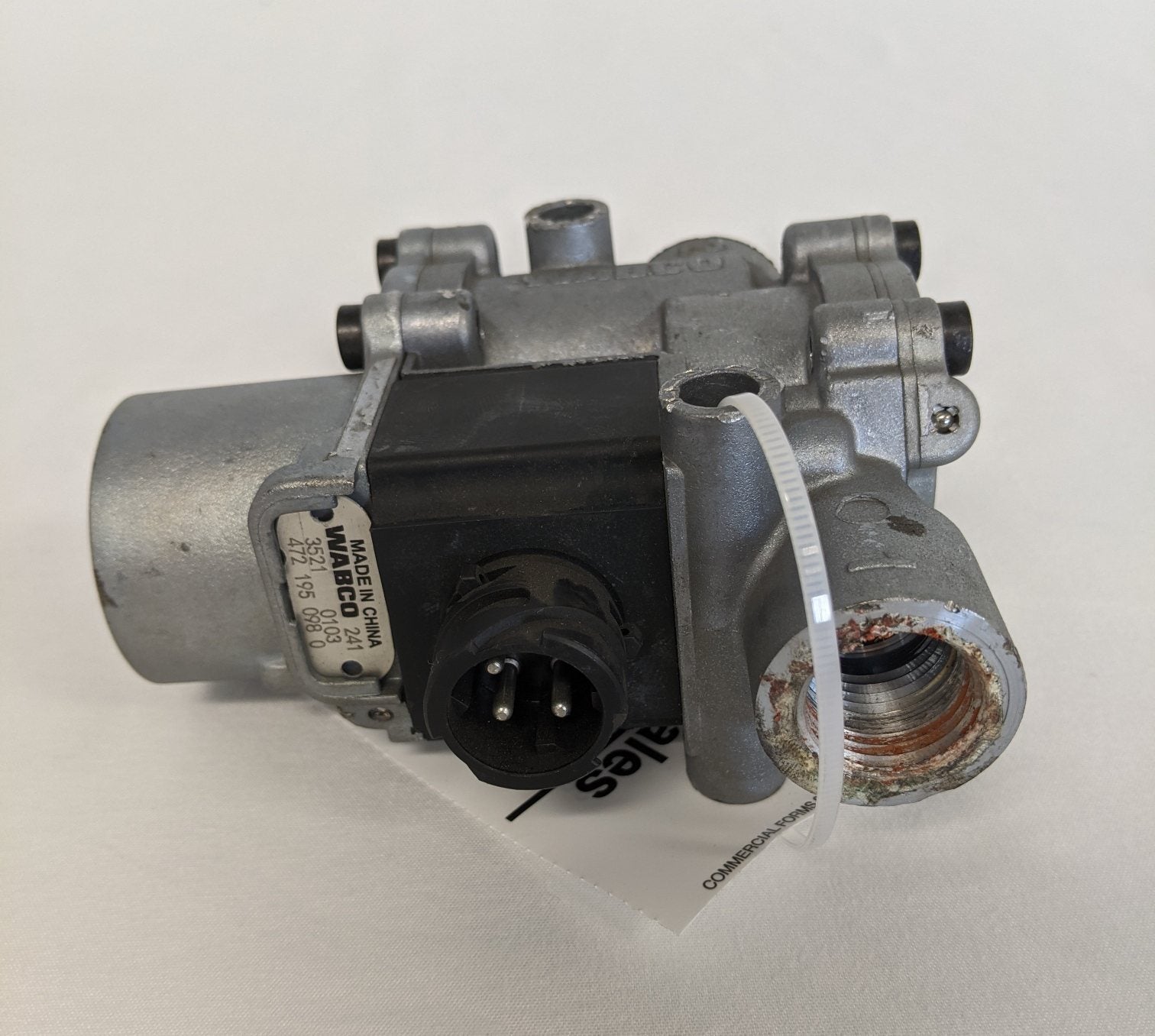 Used Wabco Tractor ABS Modulator/Solenoid Valve - P/N WAB 472 195 098 0 (9343124734268)