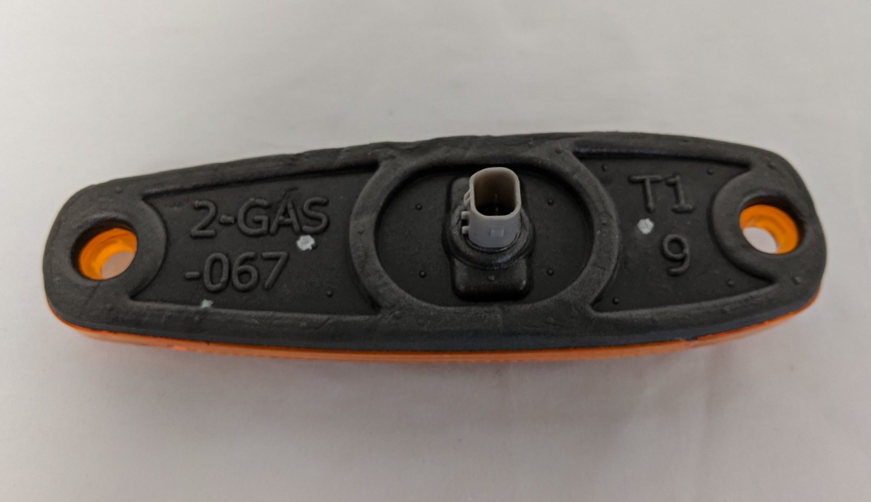 *Chipped* Freightliner Low Profile Amber Marker Lamp - P/N A66-01728-001 (9344367427900)