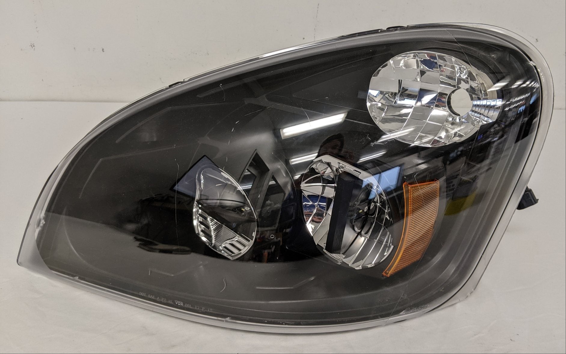 *Missing Bulb*Freightliner P3 LH LED SAE Headlamp - P/N A66-06166-000 (8950854844732)