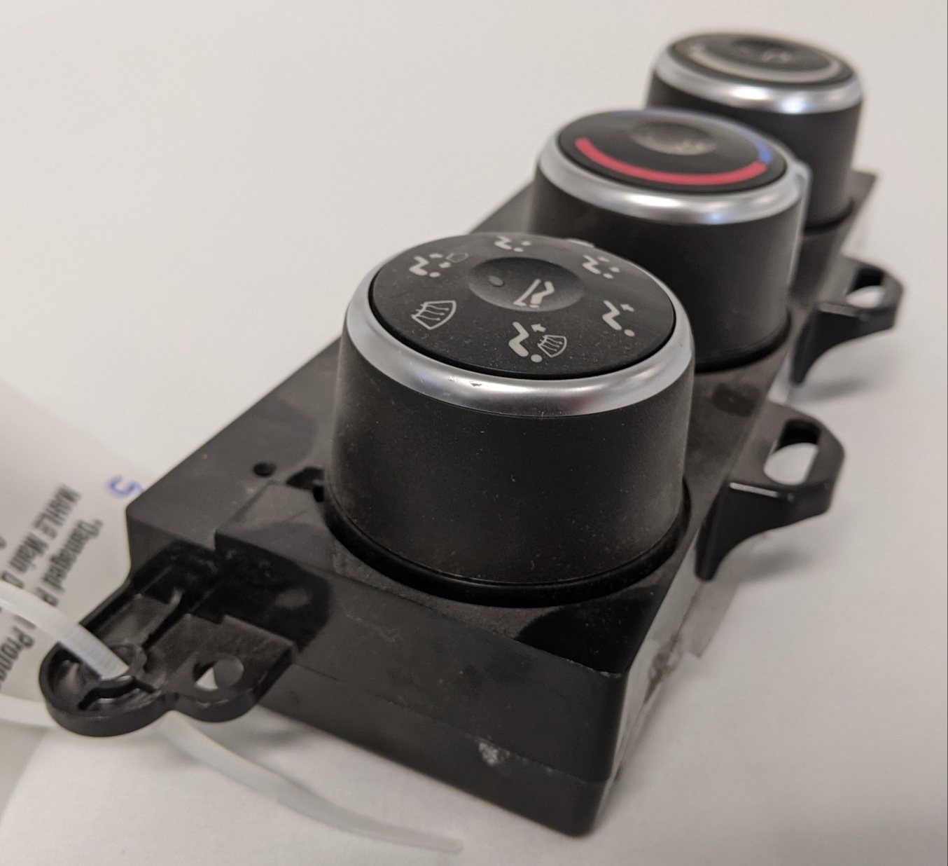 *Damaged Plug Prongs* MALE Main Daycab HVAC Control - P/N A22-73671-003 (9015374381372)