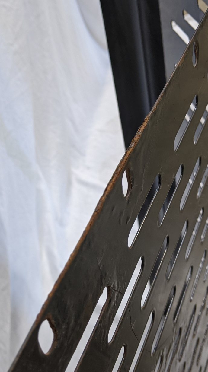 Used Freightliner / Western Star 33" ATD Front Step Shield - P/N 22-66975-001 (9412226285884)