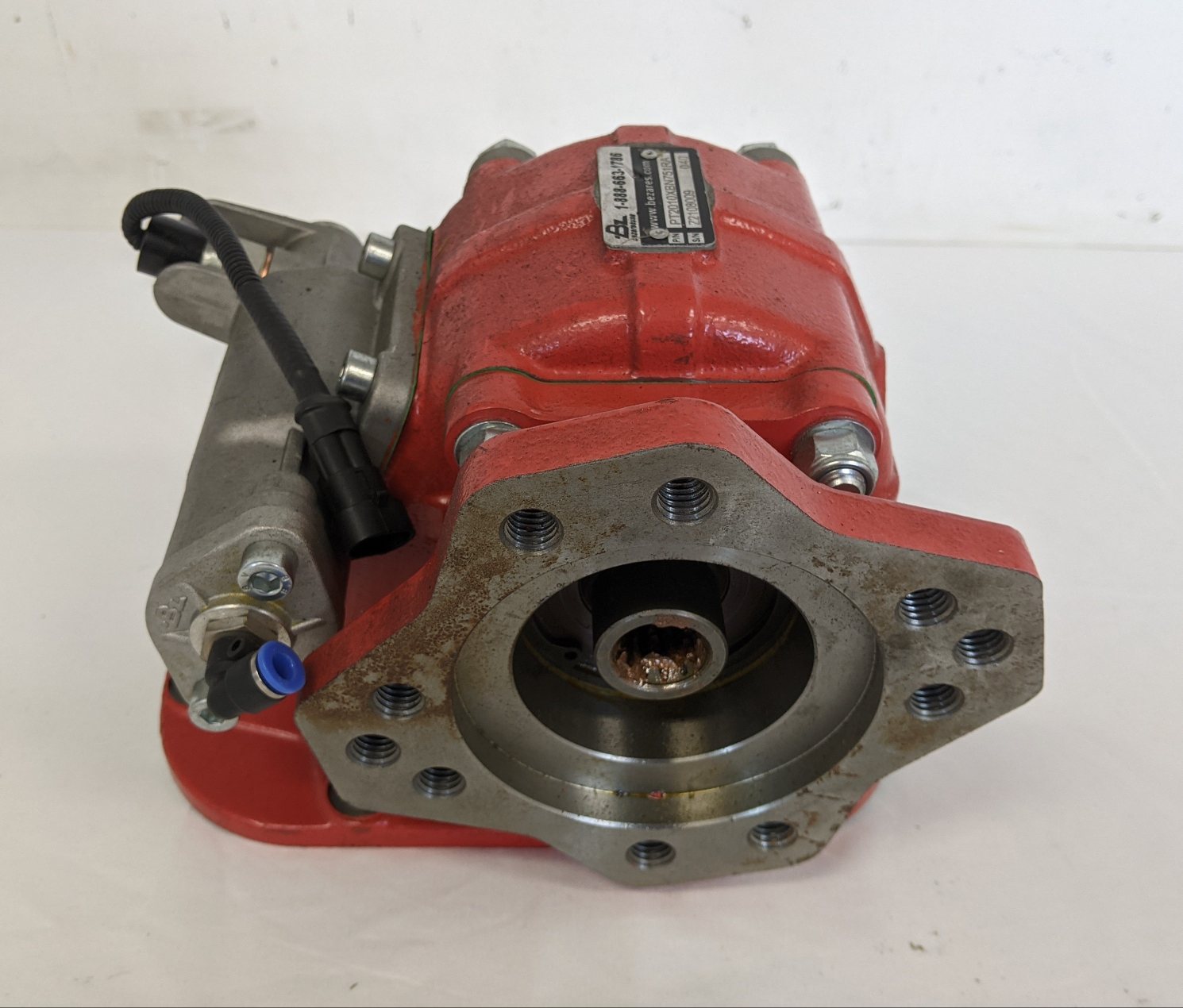 Used Bezares 8 Bolt Deep Mount B Ratio 75 Gear PTO - P/N PT2010XBN751RA (9452081316156)