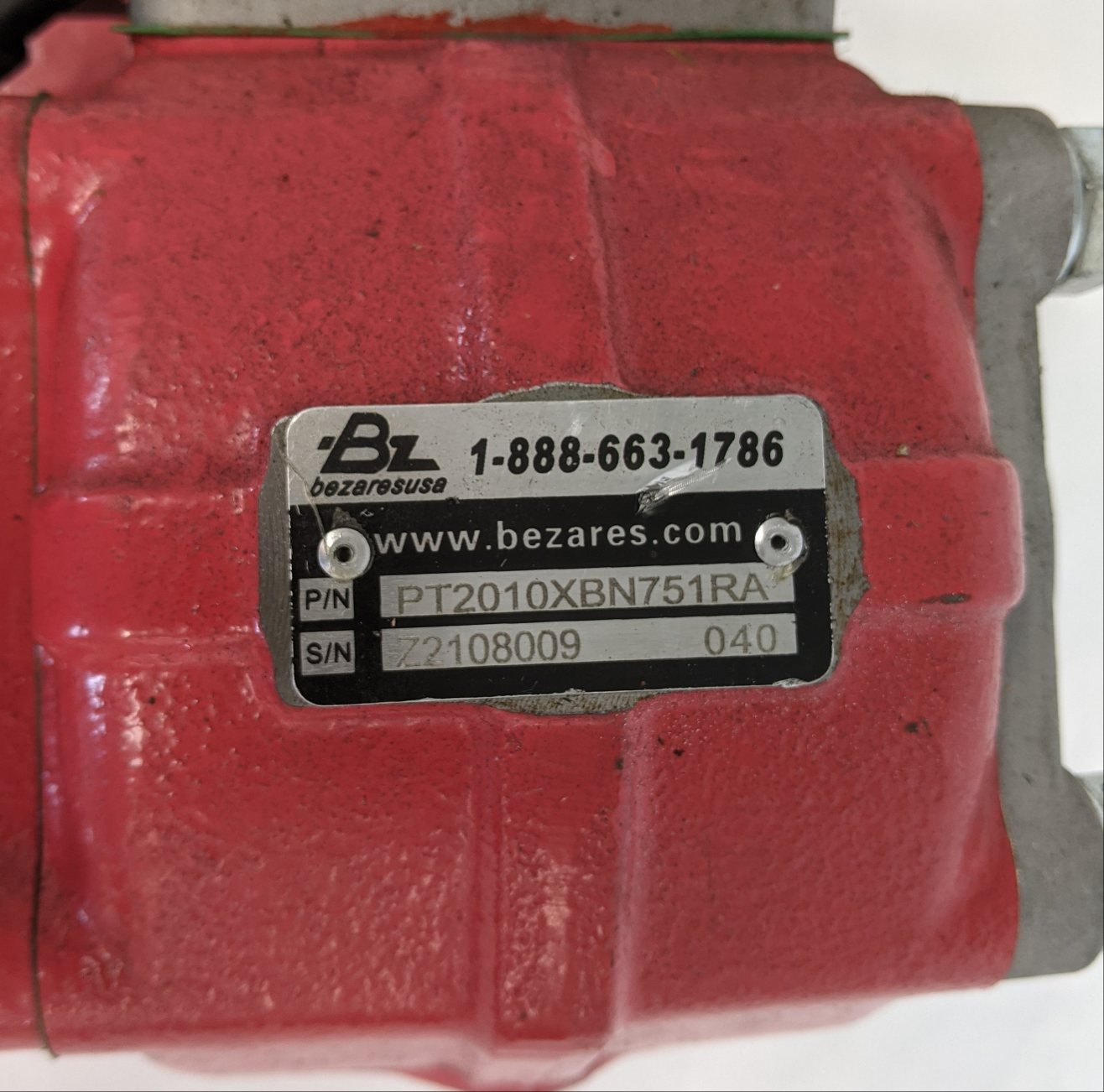 Used Bezares 8 Bolt Deep Mount B Ratio 75 Gear PTO - P/N PT2010XBN751RA (9452081316156)