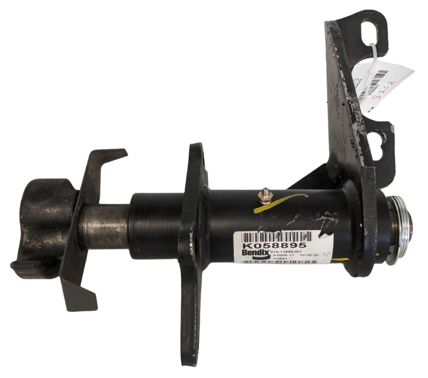 *New Take Off* Bendix Brake Camshaft P/N K044141 & Housing P/N K060579 (6659461906518)