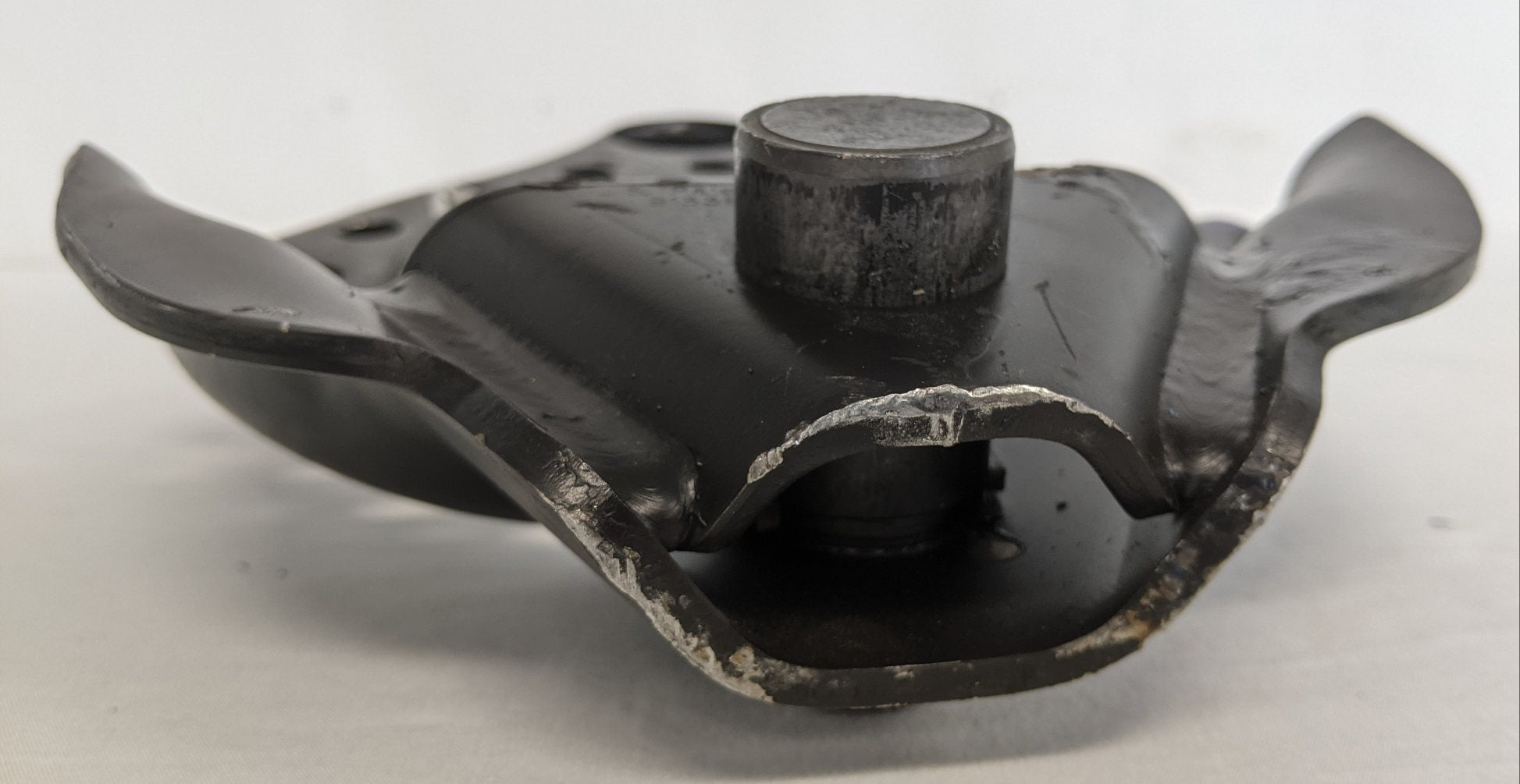 *New Take Off* Bendix Front Brake Spider & Pin Assembly - P/N BW K125331 (9523643416892)