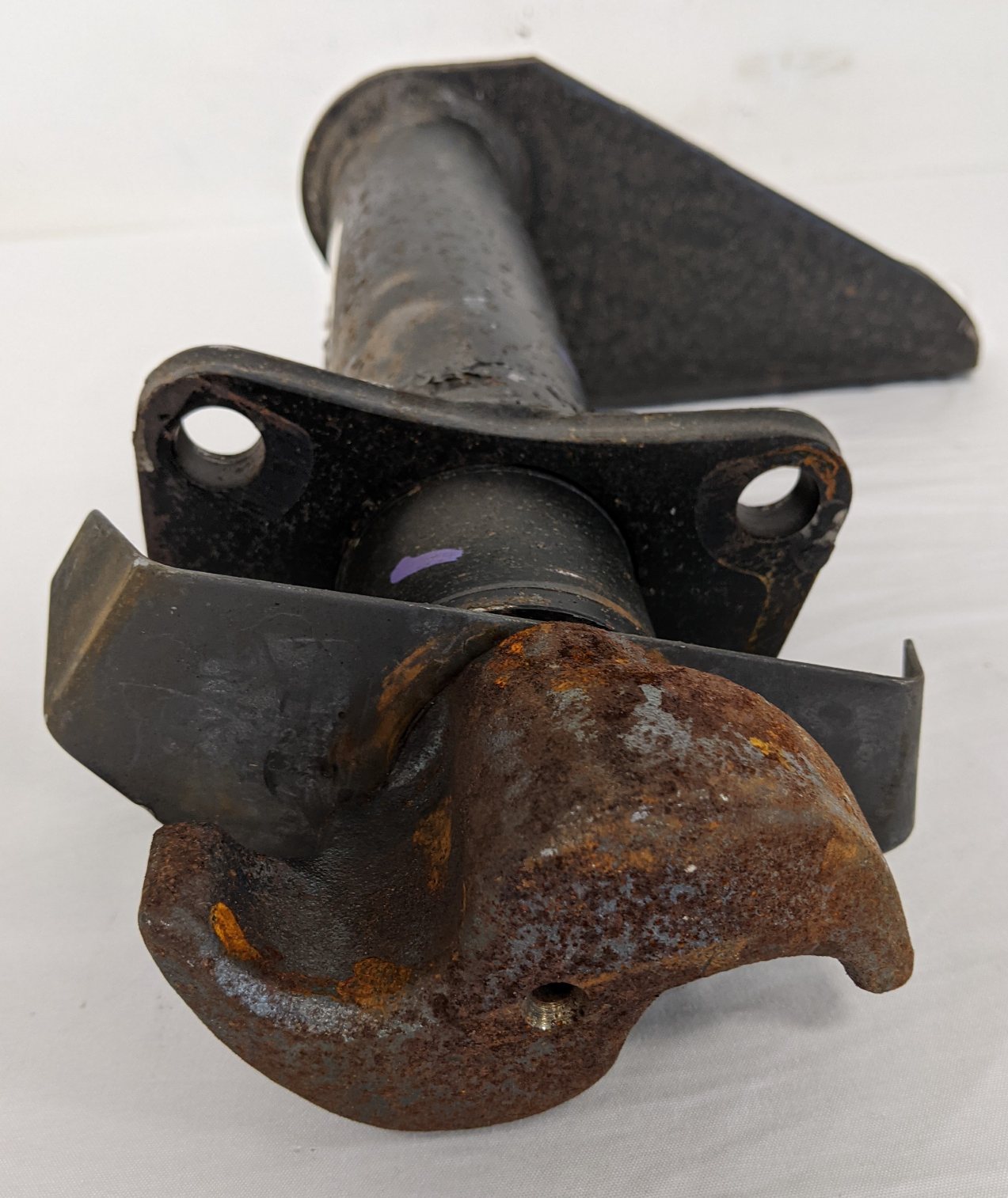 *Rusty New Take Off* Bendix Brake Camshaft P/N 808064 & Housing P/N K050986 (9523642138940)