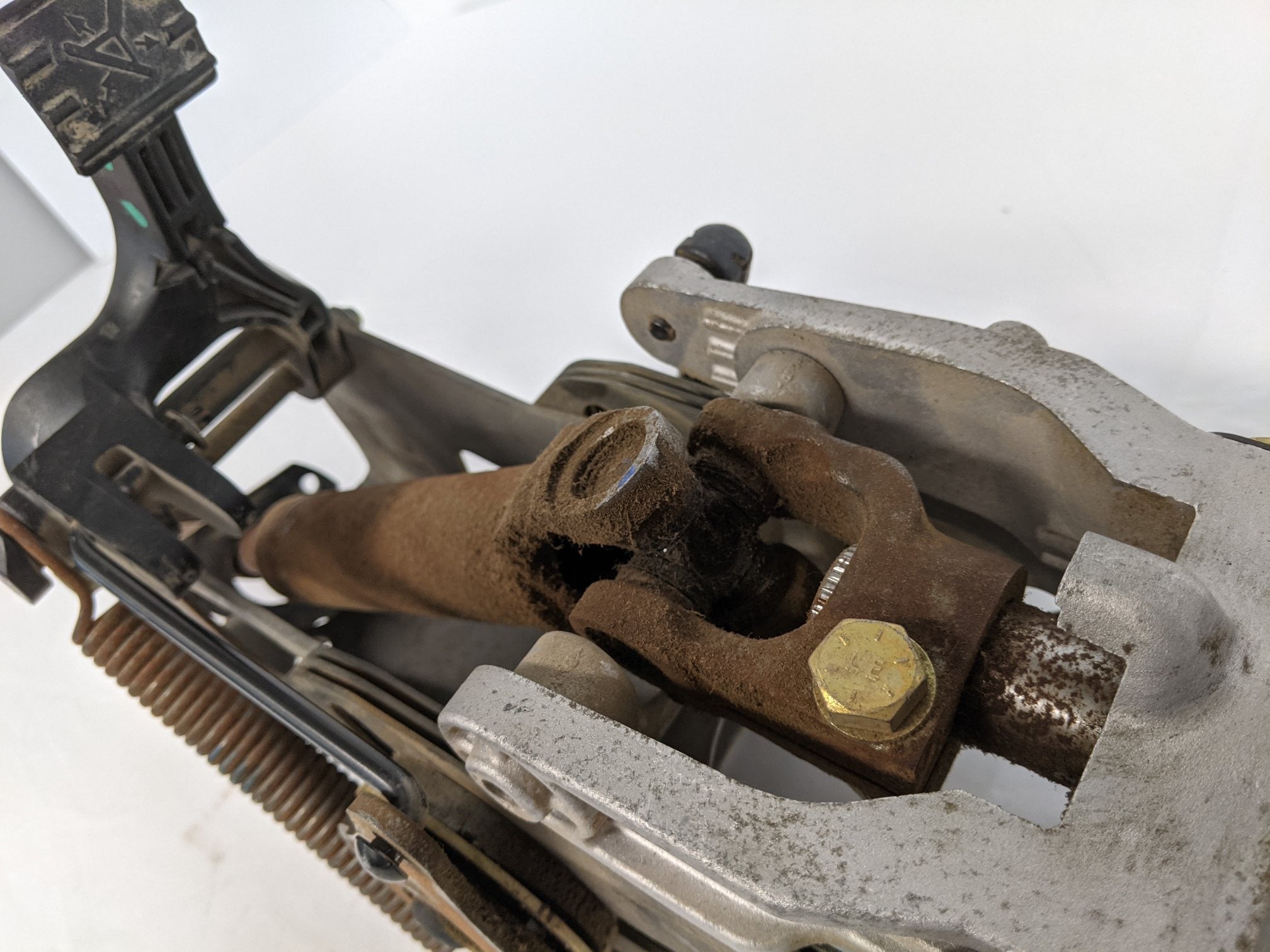 Used Freightliner Coronado Adjustable Steering Column - P/N A14-18191-004 (4603716862038)