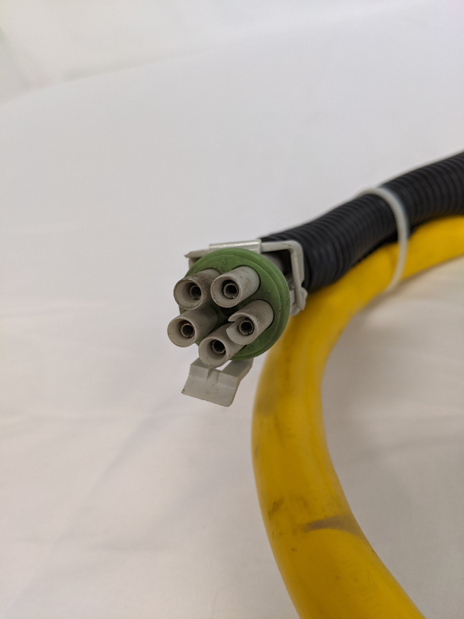 Freightliner Trailer Harness/Phillips Sta-Dryabs Receptacle--P/N A06-57606-048 (3939708043350)
