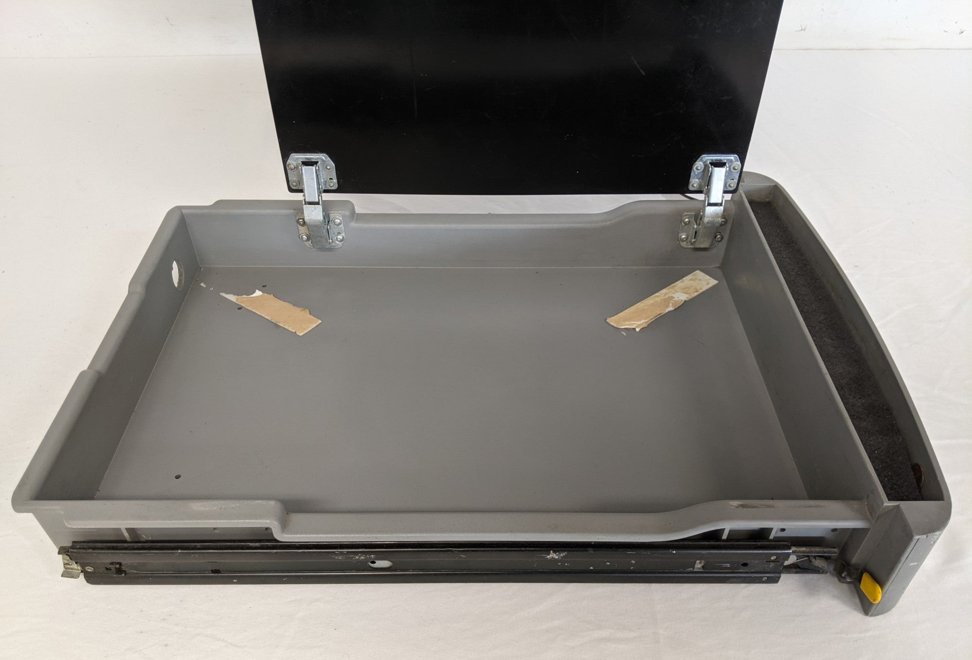 Used Freightliner Columbia 70" Storage Cabinet LH Drawer - P/N A18-48913-000 (9727940559164)
