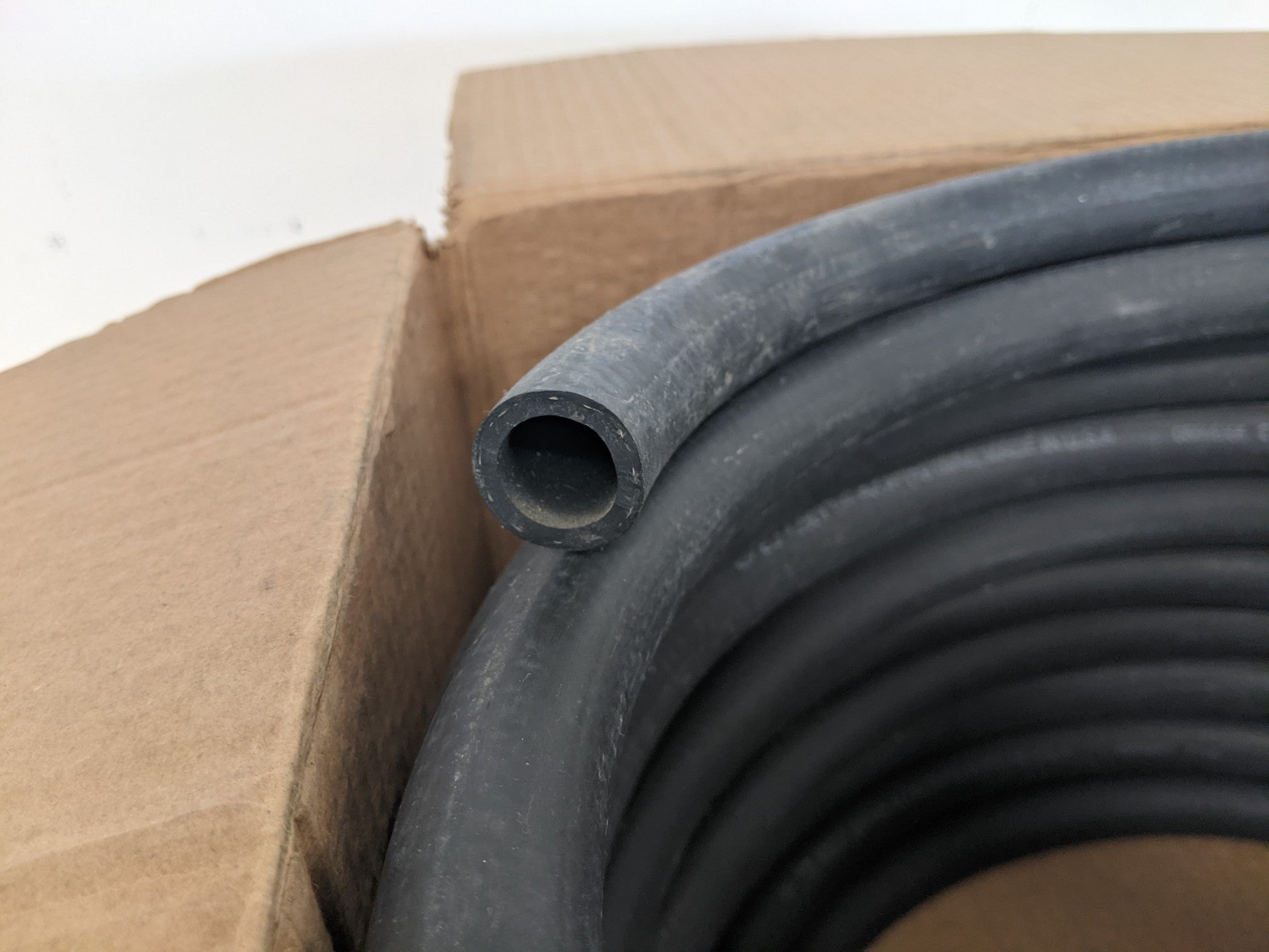 Gates 4230T 534" Length 1" ID Radiator Water Heater Hose - P/N GT 4230T1 (9736573878588)