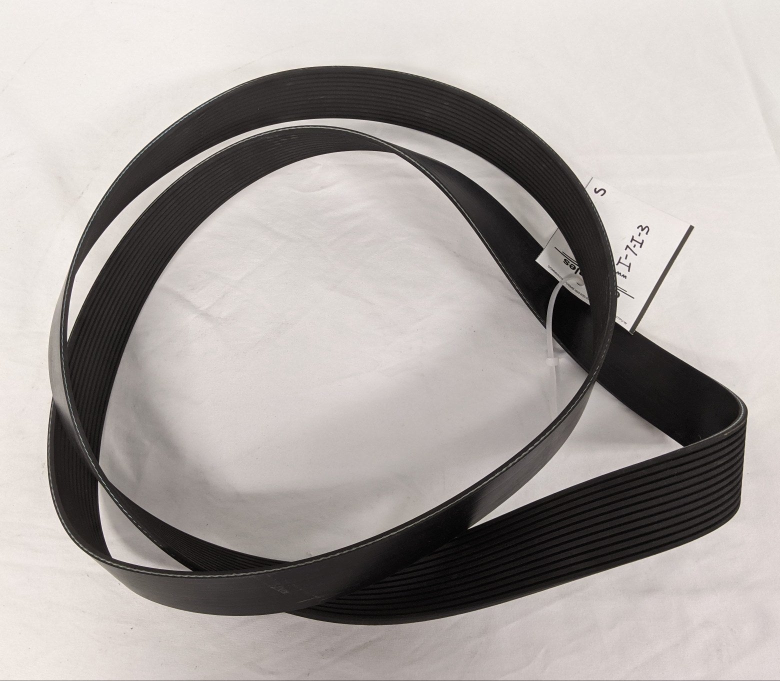 New Freightliner Cummins ISX 83.62" (2124 mm) Fan Belt - P/N 01-35632-124 (9781398536508)