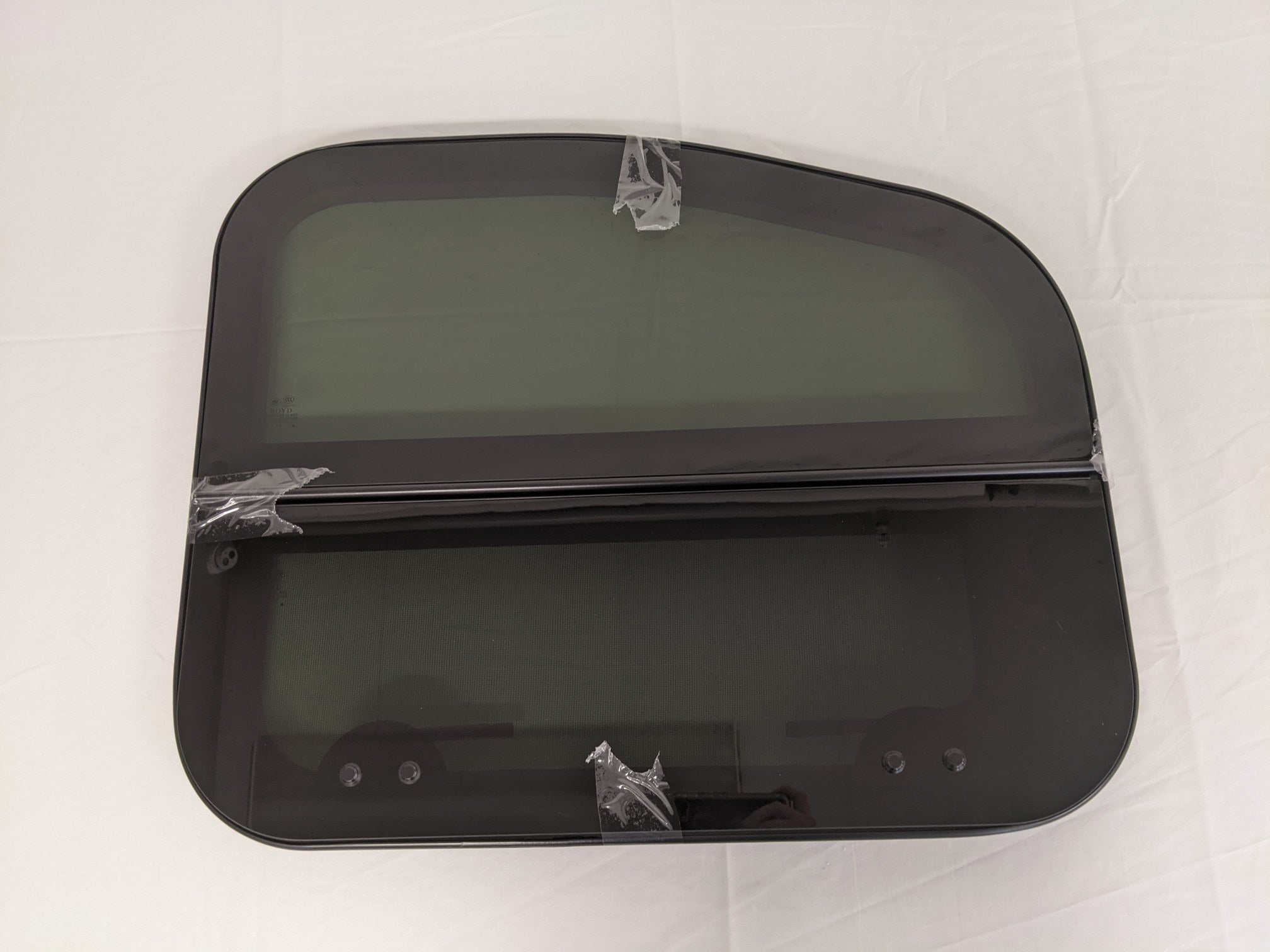 New Freightliner FLD RH Raised Roof Sleeper Window - P/N A18-66380-001 (9793344569660)