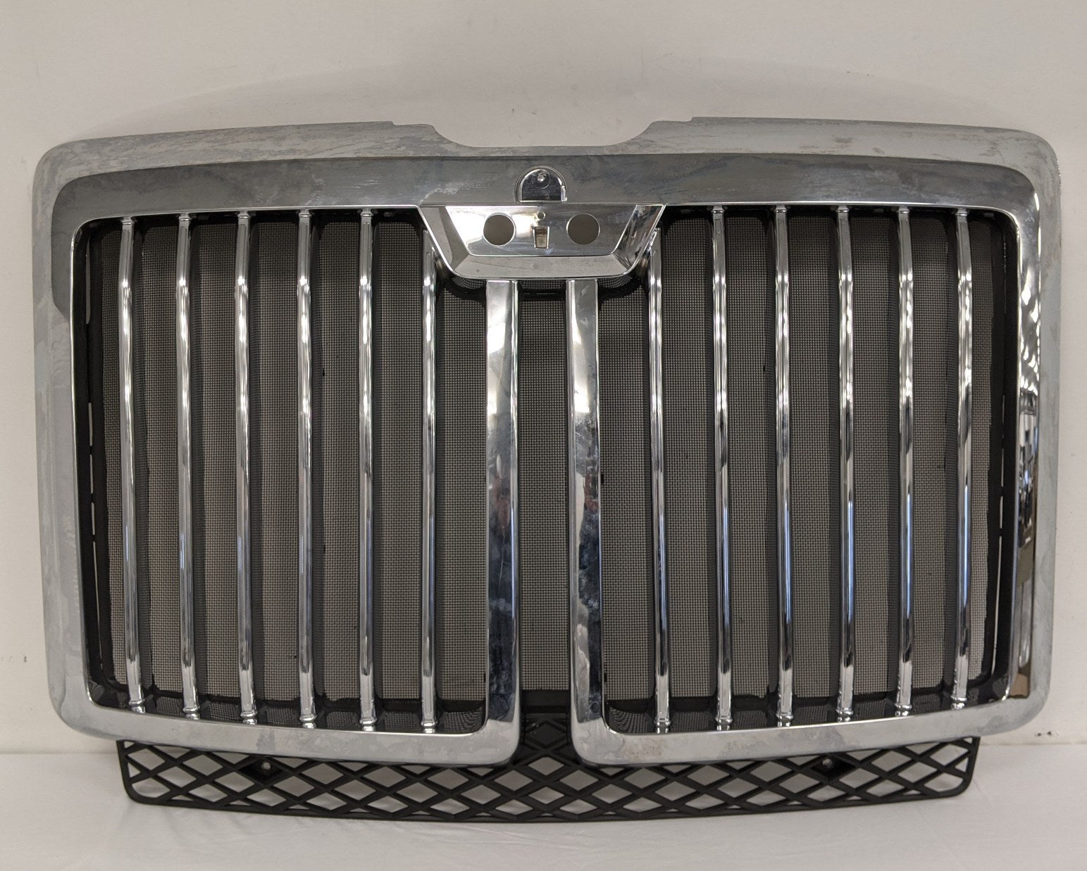 Used Western Star 57X Winter Front Chrome Hood Mounted Grille- P/N A17-21726-001 (9792839975228)