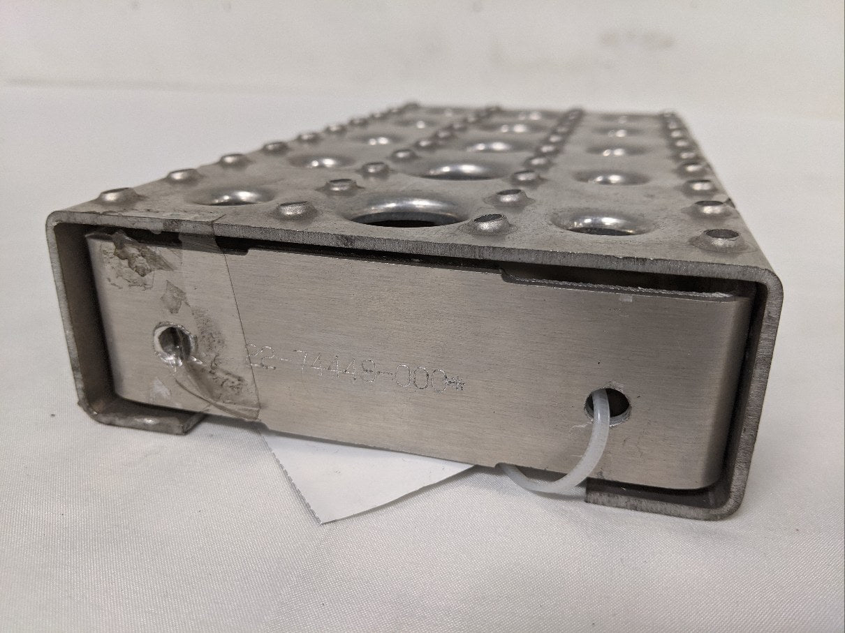 Freightliner Single Band Back of Cab Access Step - P/N 22-74422-025 (9826194850108)