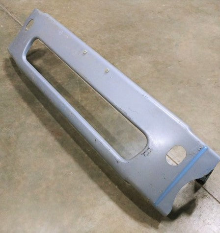 Damaged Freighliner M2 Bumper Assembly-CTR,PTD,LIC PLT P/N: A21-28386-017 (4574081679446)