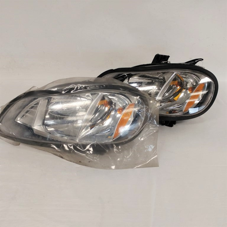 *Parts Only Broken Bracket Set of 2* FLN M2 LH Headlamps - P/N A06-75732-004 (6722937192534)