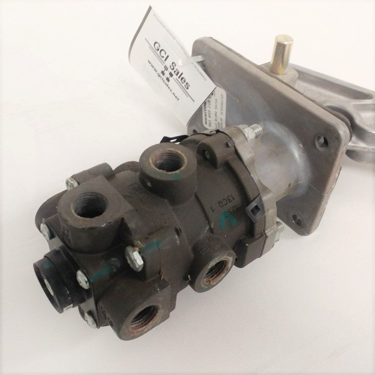 Freightliner P3 Foot Brake Valve Pedal -P/N A12-28399-001 (6726414925910)