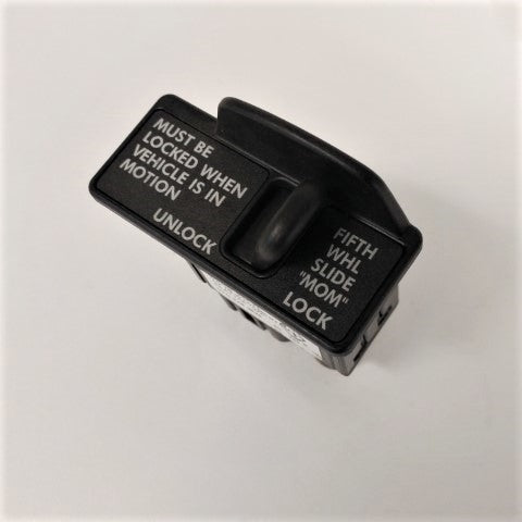 Freightliner 2-Way Momentar Toggle Valve Assembly - P/N GTD 3270 15 (6584501928022)