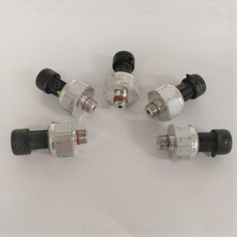 *Set of 5* Freightliner 5 V Pressure Transducer - P/N: 12-26774-000 (6598648299606)