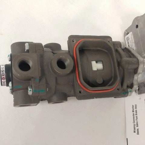 Missing Connector Meritor Stoke, Valve Foot Brake Assy - P/N: A12-28393-000 (6615601741910)