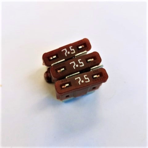 Lot Of 5 Fuses 7.5A - P/N: 23-12538-007 (4846940323926)