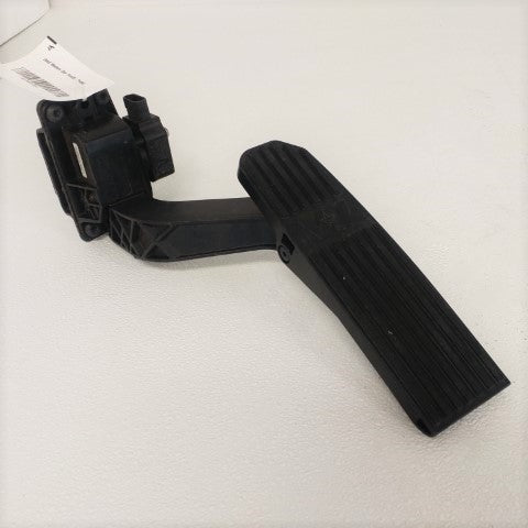Used Western Star Throttle Pedal - P/N A01-34092-000 (6830843756630)