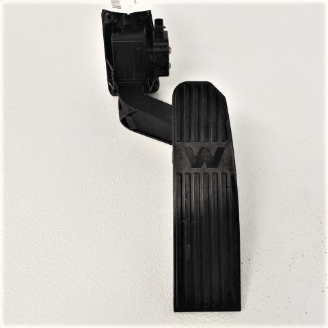 Used Western Star Throttle Pedal - P/N A01-34092-000 (6830843756630)