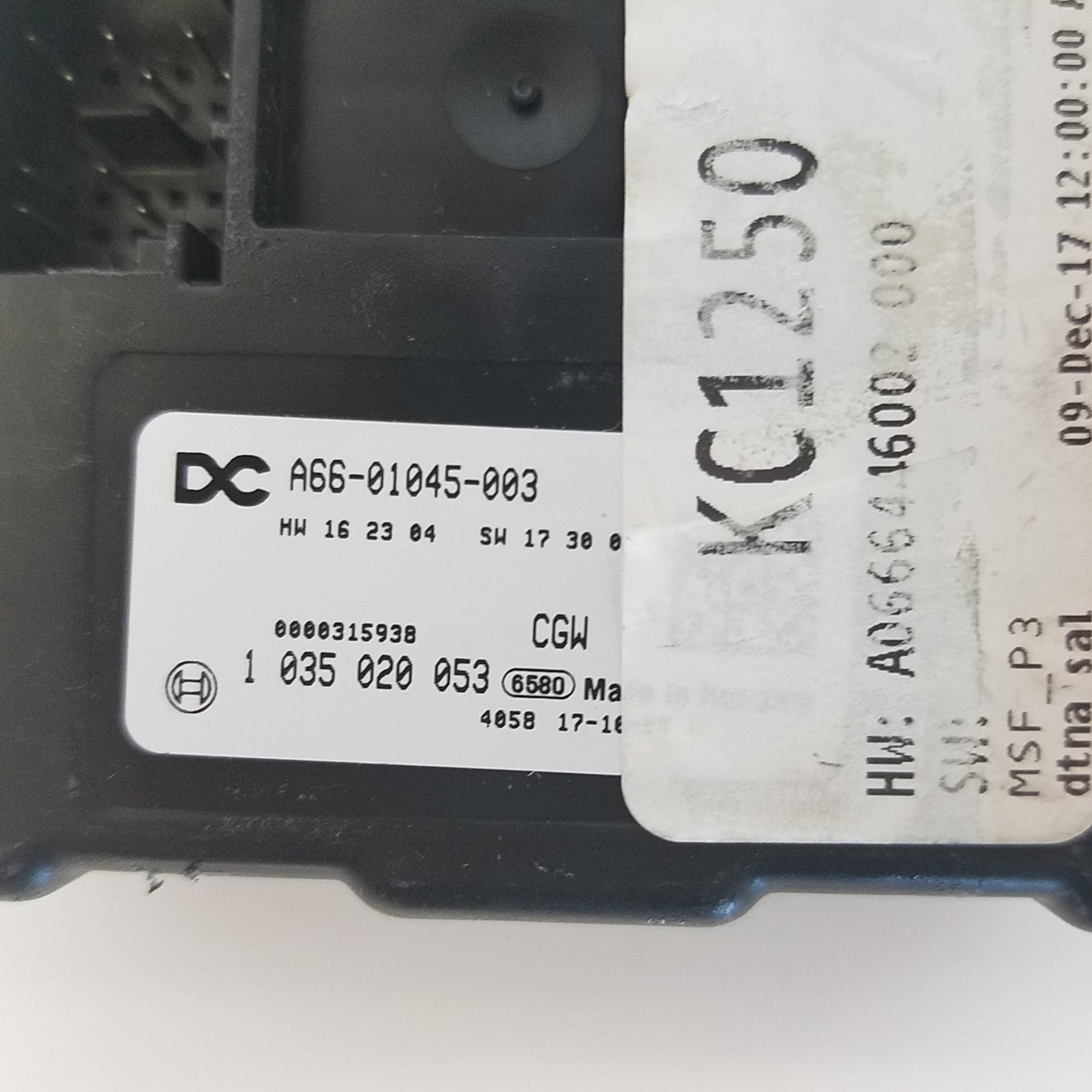 Gateway P3 ECU Control Module Broken Tab A66-01045-002, A66-01045-003 (3977528016982)