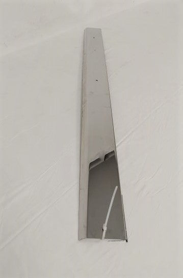 Used Freightliner RH Exterior Cab Trim Skirt Piece - P/N 18-62175-040 (6771124502614)