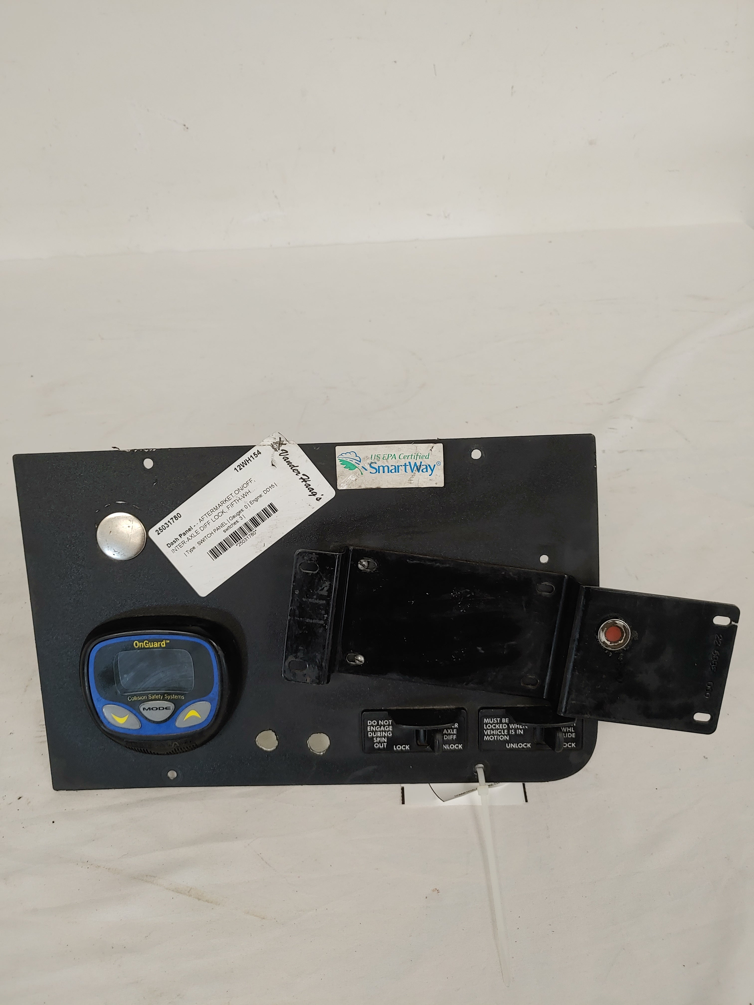 Used Meritor Wabco On-Guard Driver Display Unit w/ Bracket And Valves - P/N 400 850 846 0 (6787511353430)