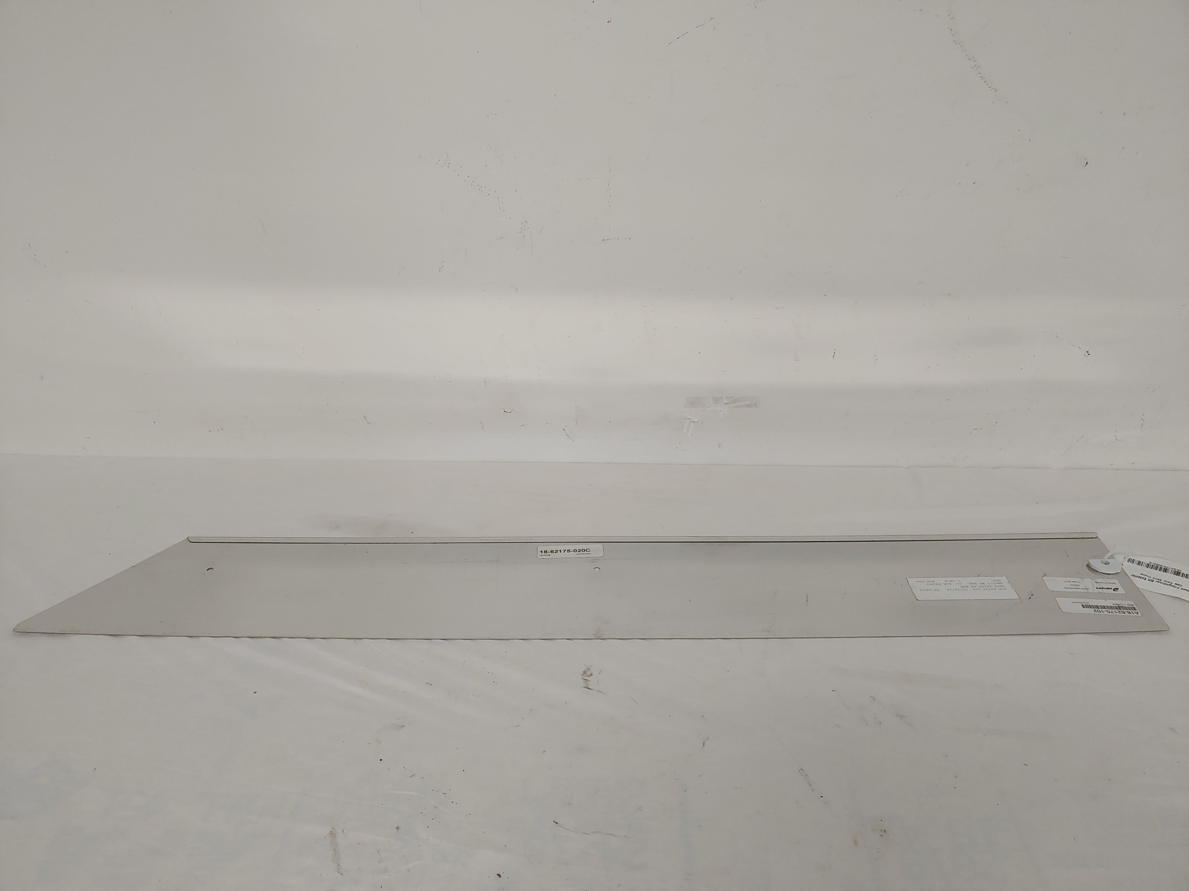 Used Freightliner RH Exterior Cab Trim Skirt Piece - P/N 18-62175-020C (6792929837142)
