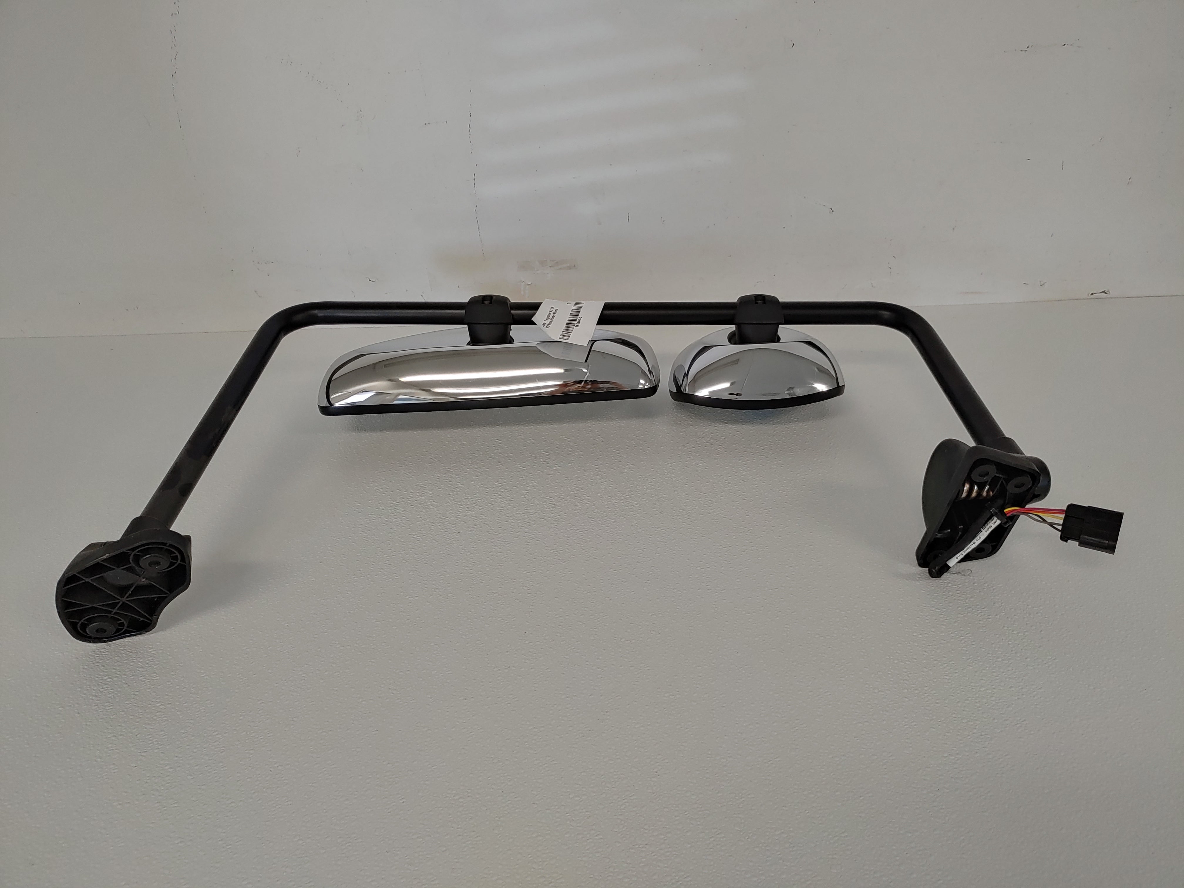 *Broken* Freightliner M2 LH HTD Bright Primary Mirror - P/N: A22-73309-014 (6805197422678)