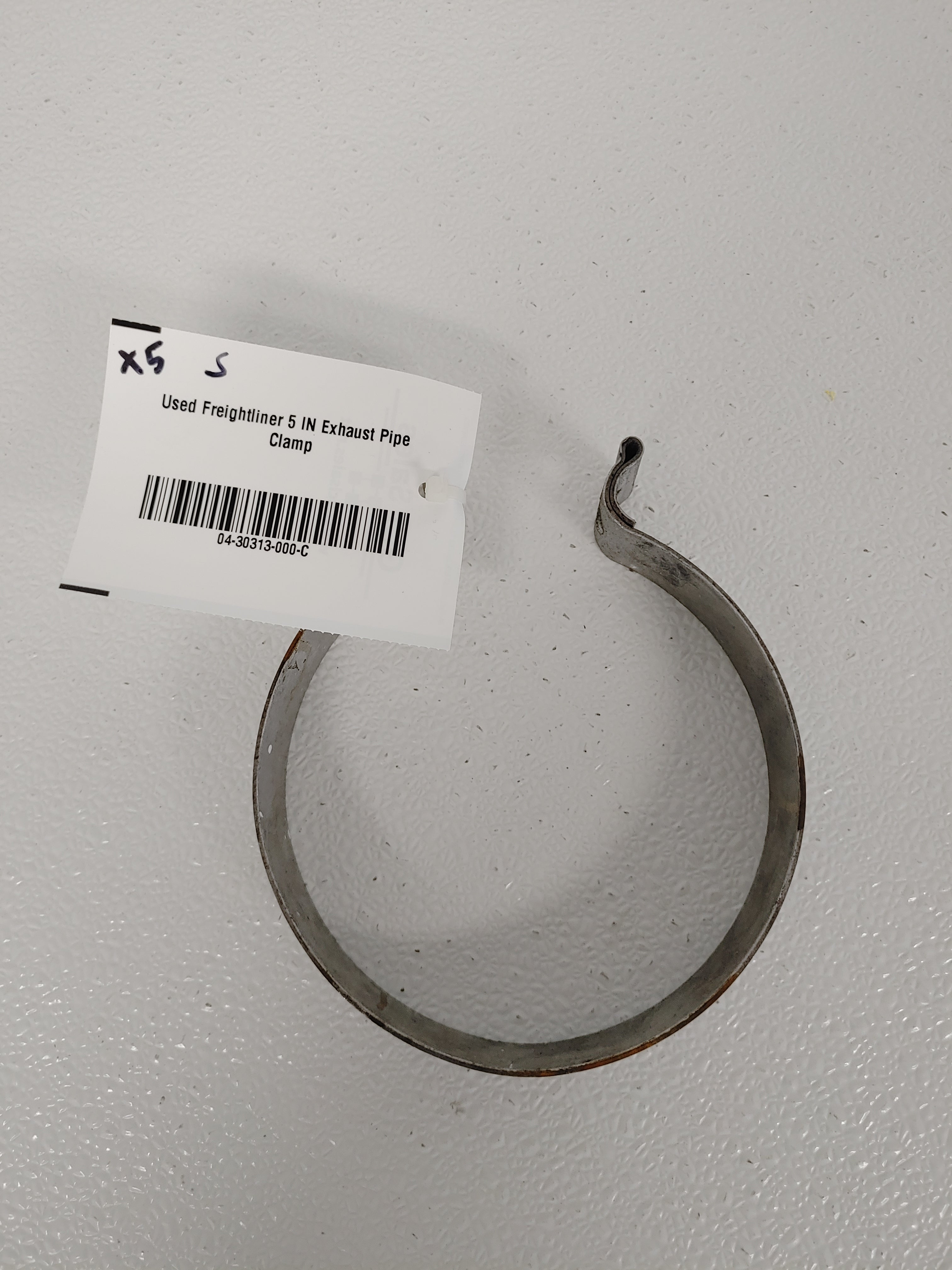 Used Freightliner 5 IN Exhaust Pipe Clamp - P/N 04-30813-000 (6811057324118)