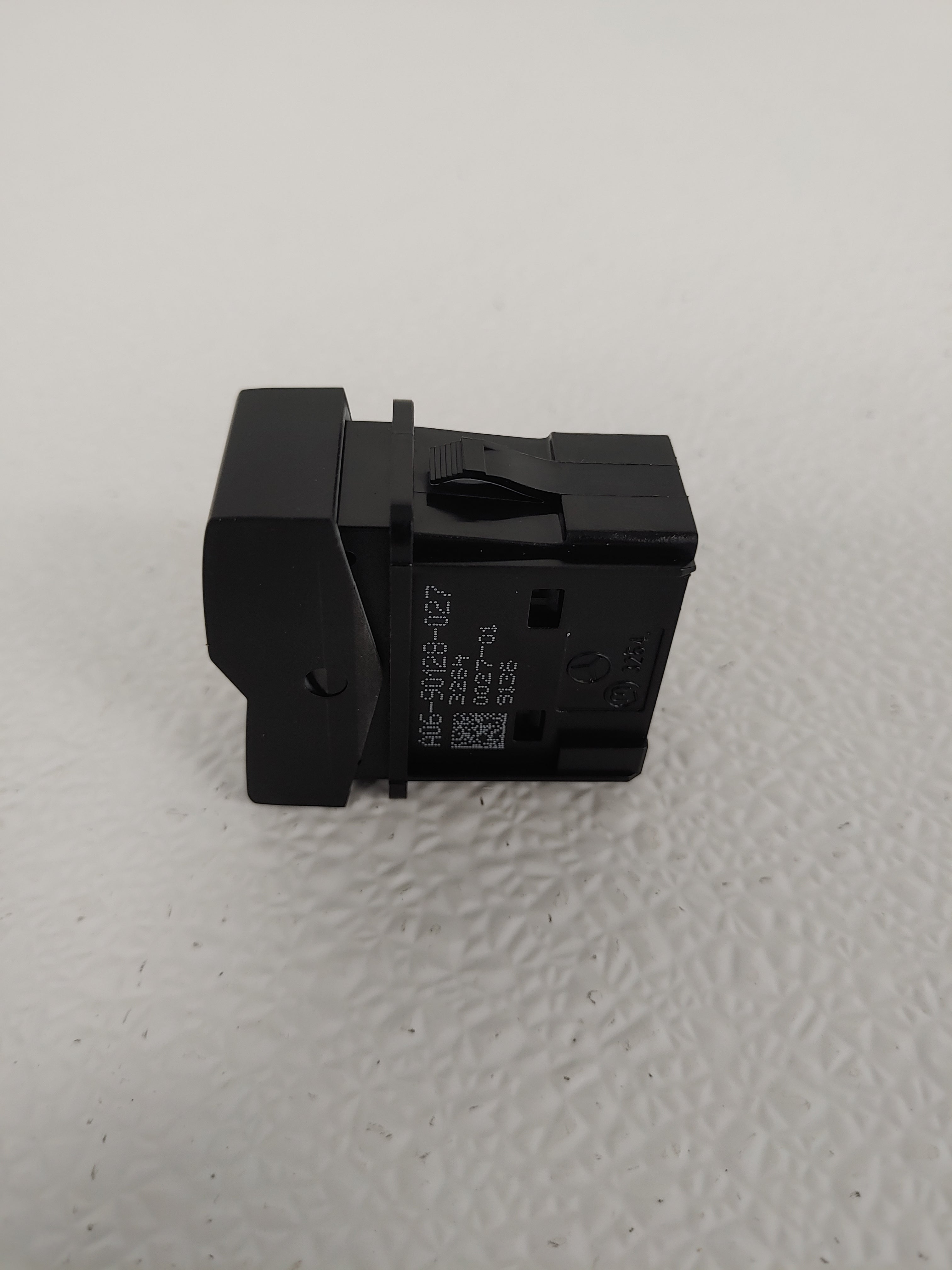 Freightliner Trailer Axle Lift Rocker Switch - P/N A06-90128-027 (8164595433788)