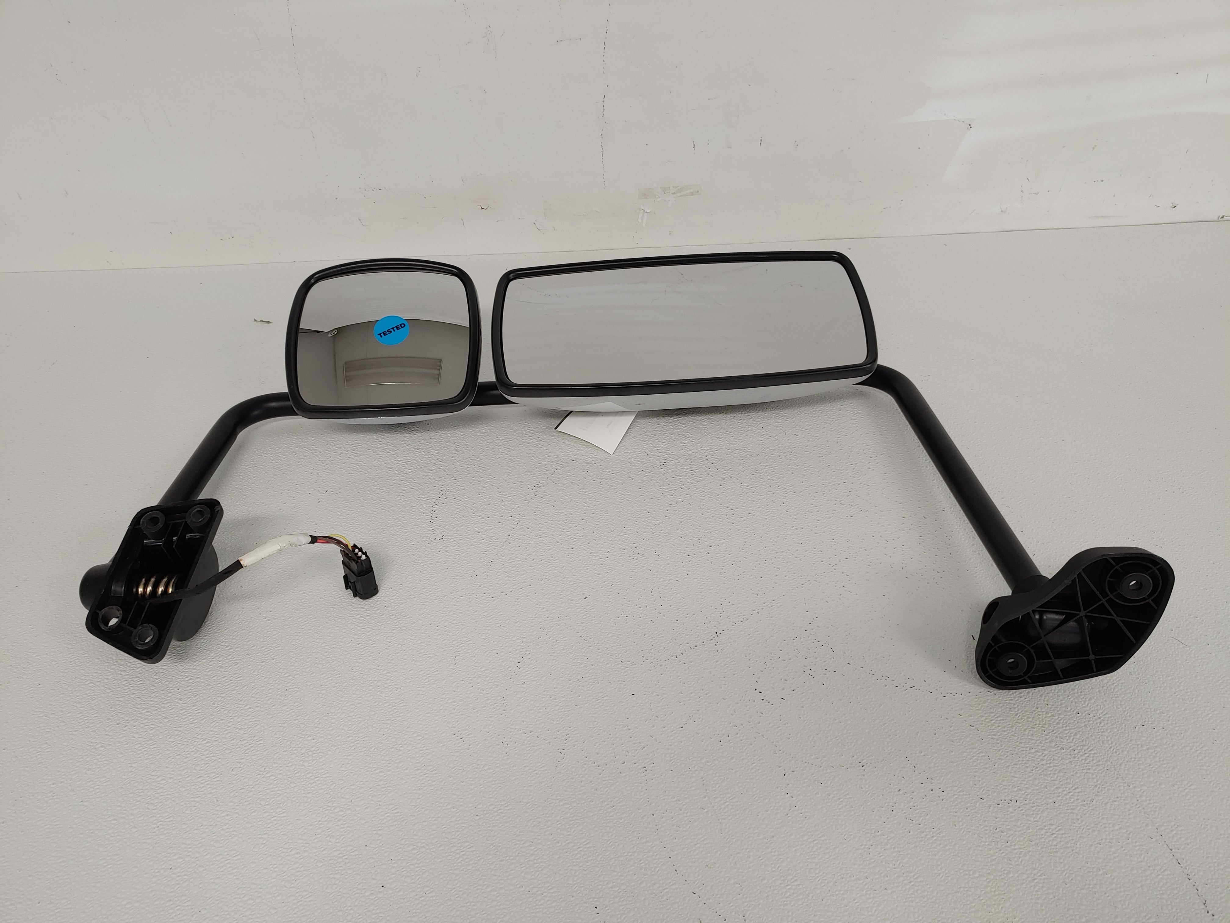 Damaged Freightliner M2 LH Heated Chrome Mirror - P/N A22-74243-009 (8116234387772)