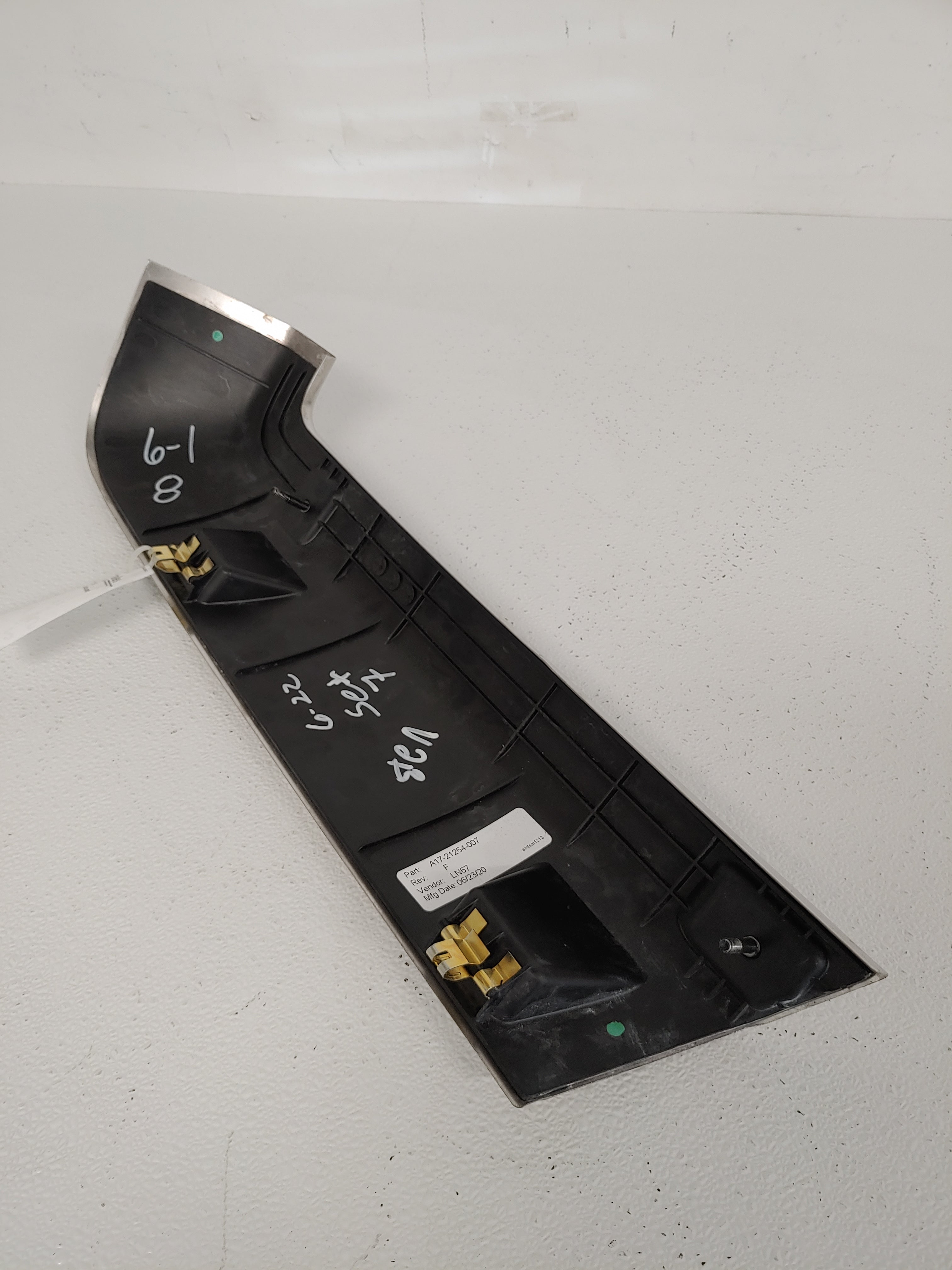 Freightliner RH Inner Hood Bezel - P/N A17-21254-007 (8164783227196)